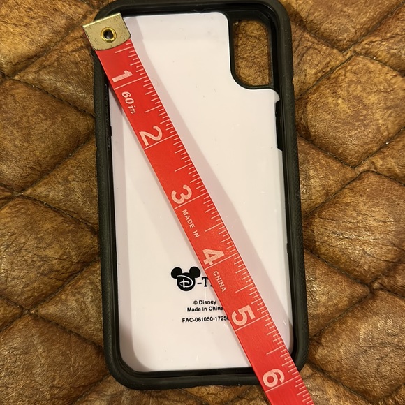 Disney Graffiti IPhone X/XS case - Picture 4 of 7
